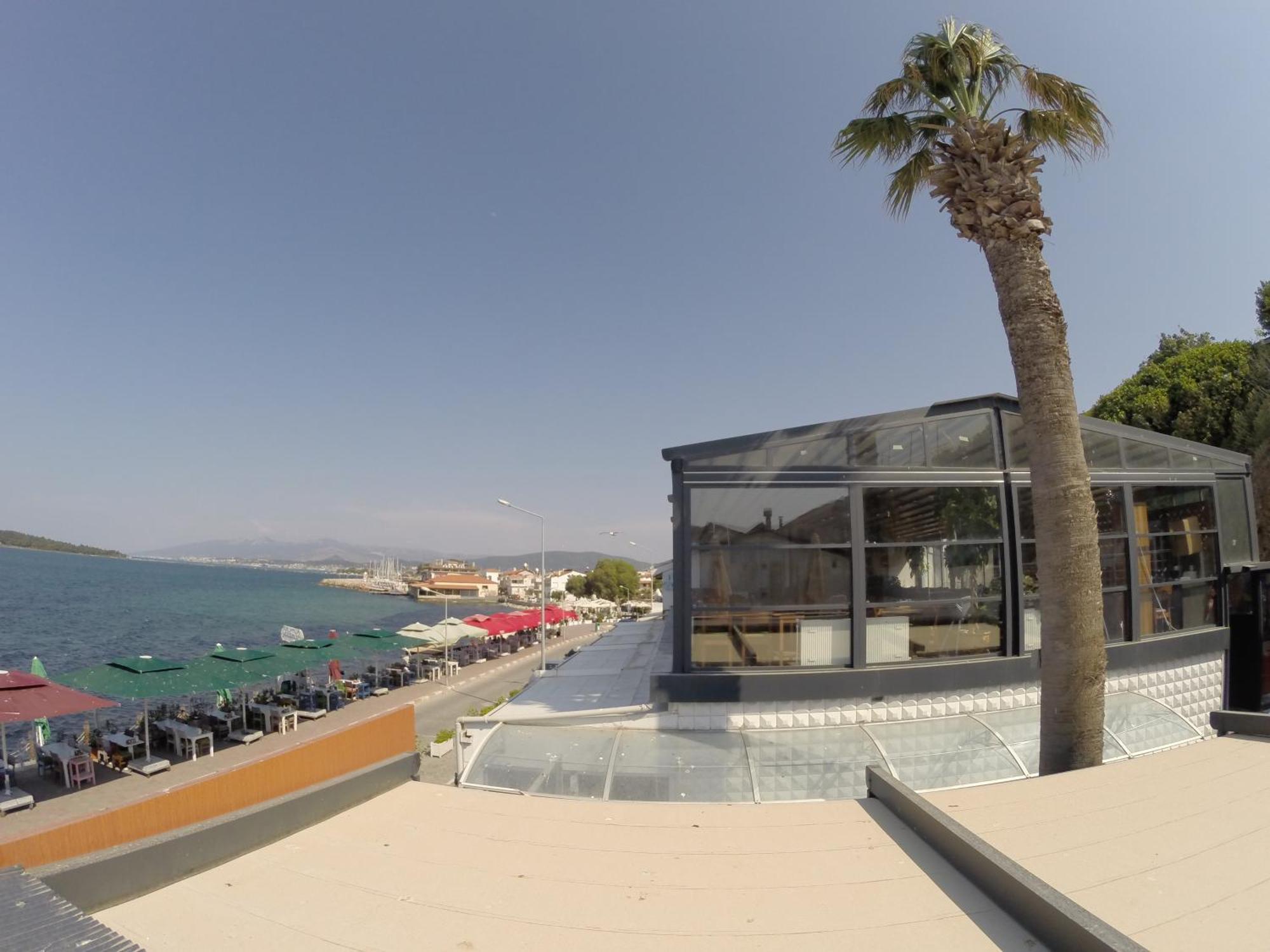 Yakamoz Otel Urla Bagian luar foto