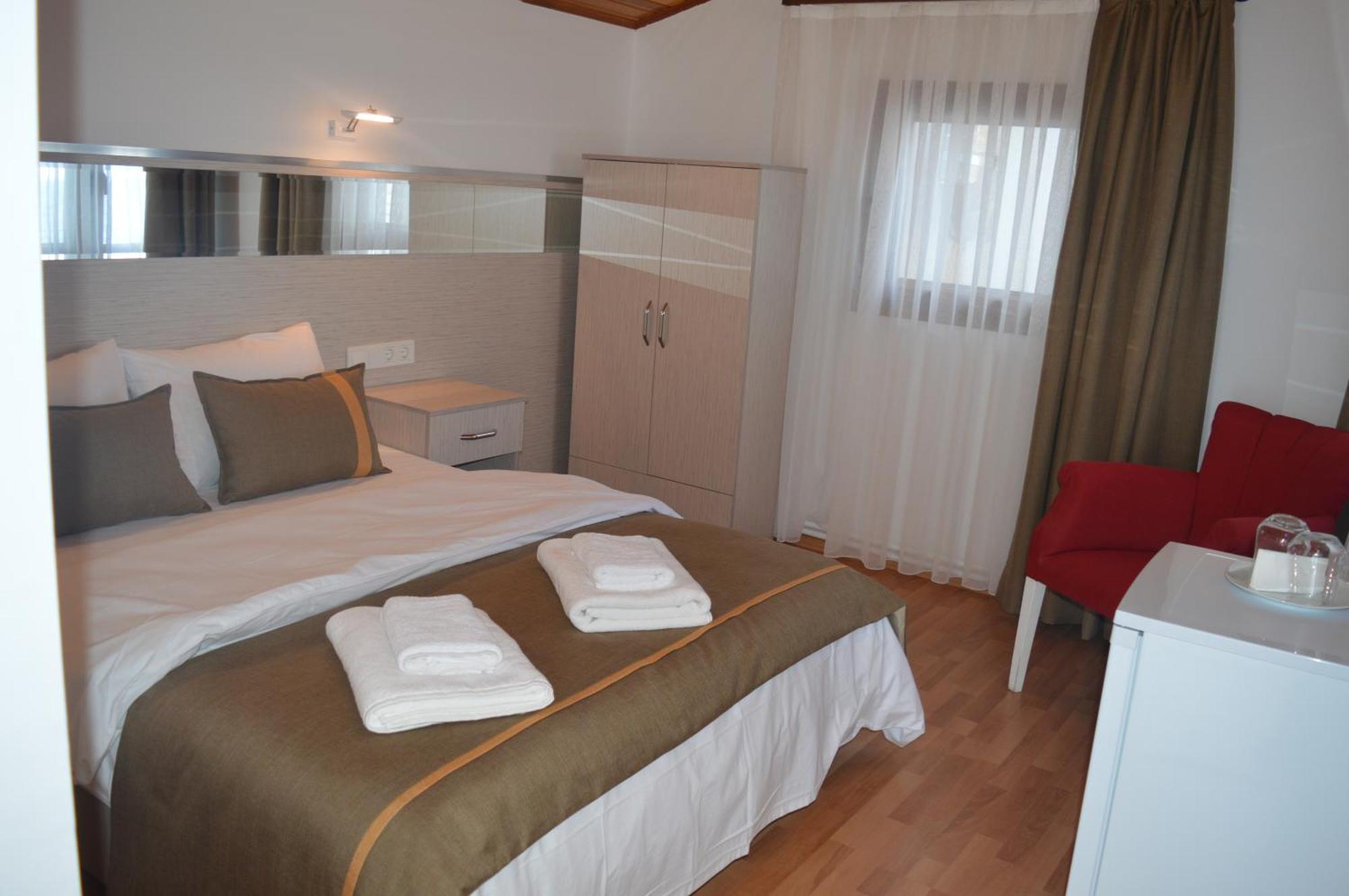 Yakamoz Otel Urla Bagian luar foto