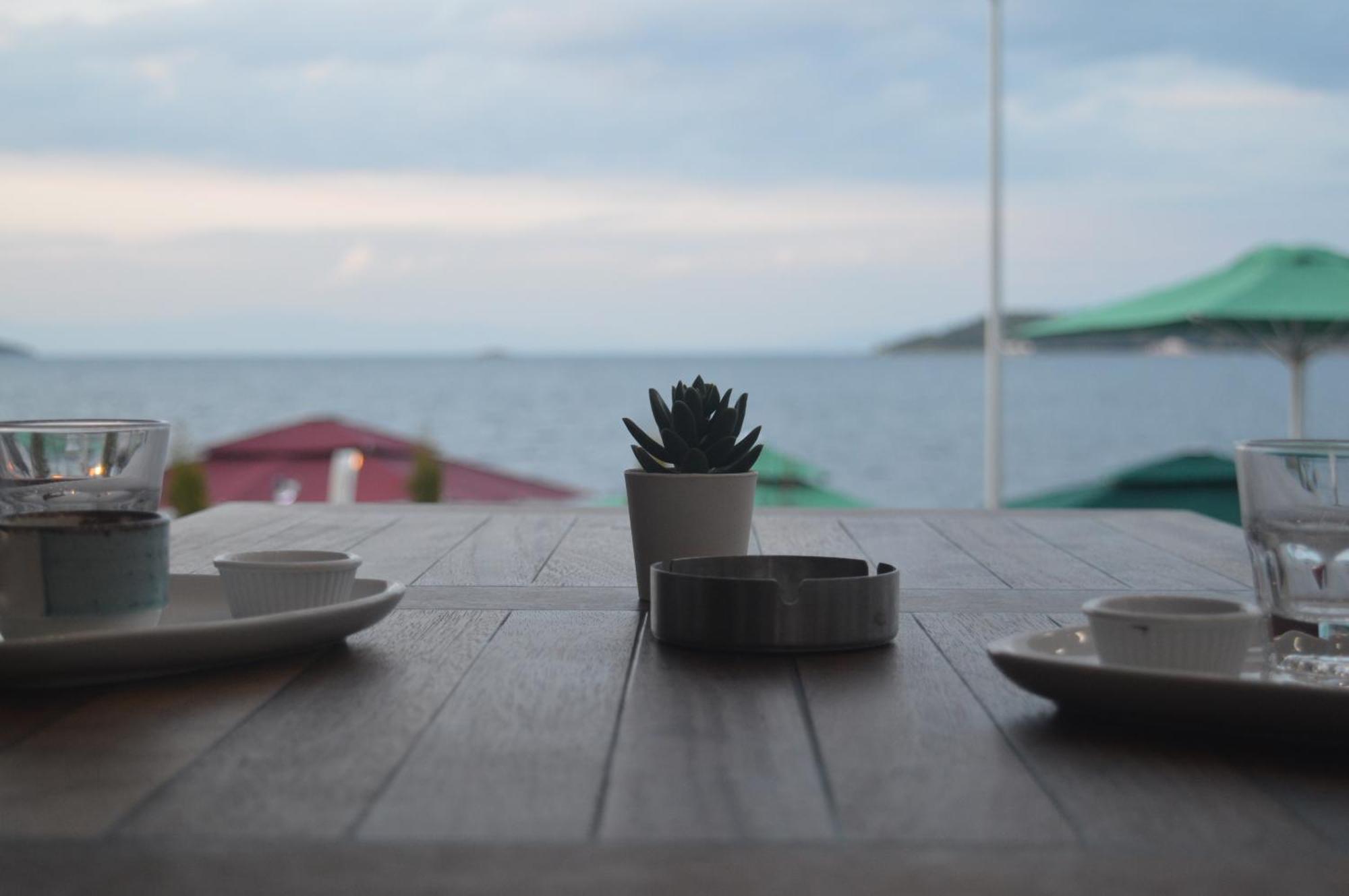 Yakamoz Otel Urla Bagian luar foto